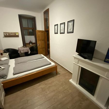 Anna Apartman Pápa Exterior photo