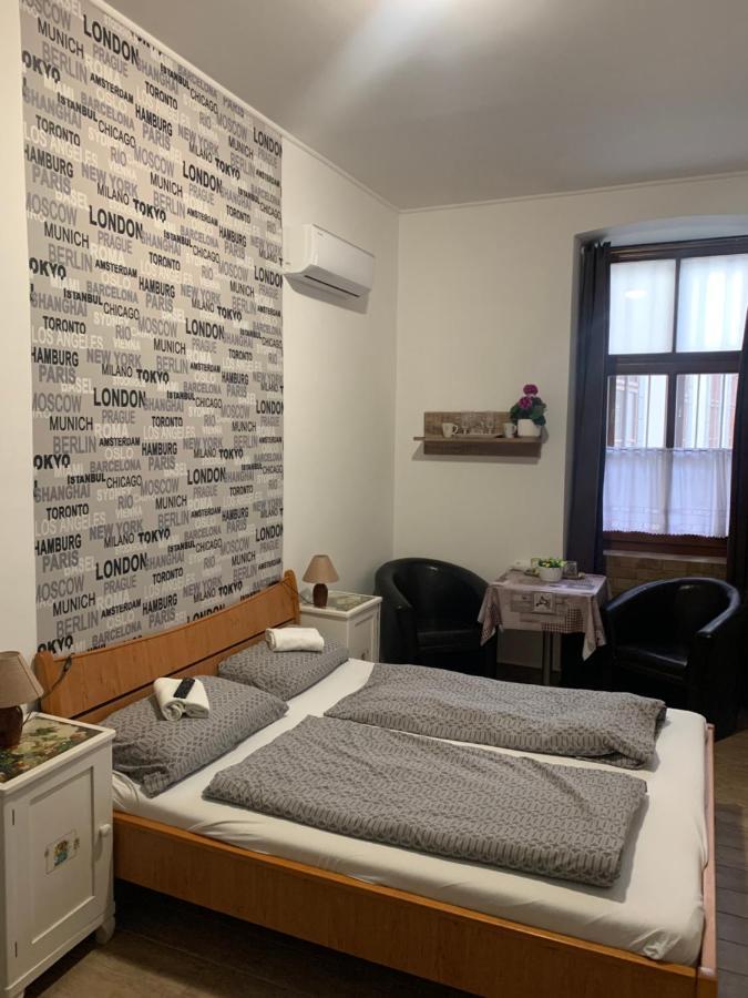 Anna Apartman Pápa Exterior photo